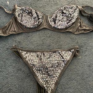 Rare Victoria's Secret Sexy Sequins bra and bottom set- large& 36C silver